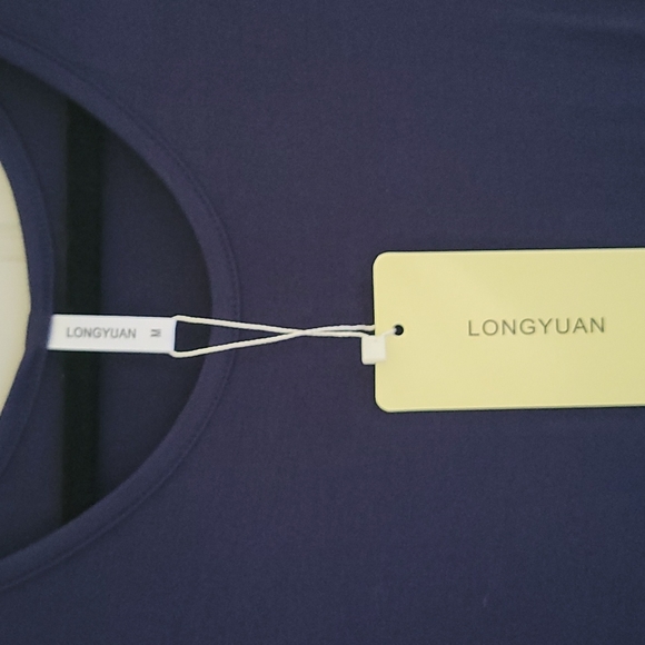 Dress - Picture 2 of 3